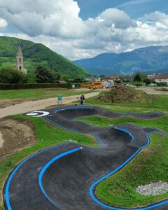 Pumptrack à Saint Nicolas de Macherin - crédit : BikeSolutions